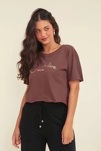 BLUSA T-SHIRT EM MEIA MALHA COM SILK FOIL CREATIVE