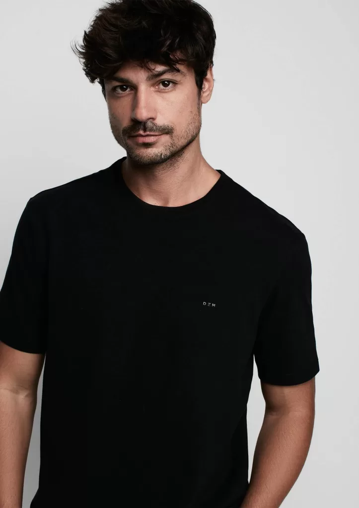 Camiseta Masculina Reta Com Elastano - Preto